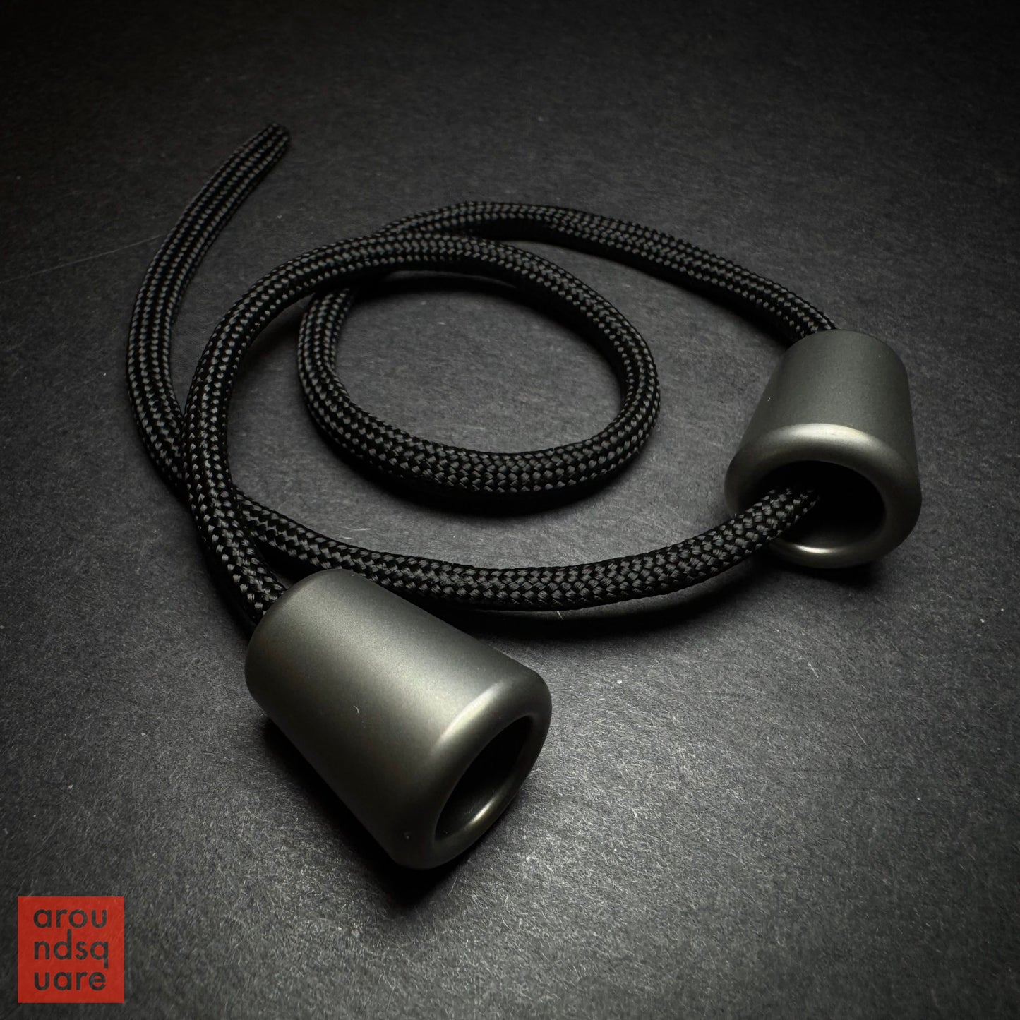 Mangas Begleri - Titanium Editions