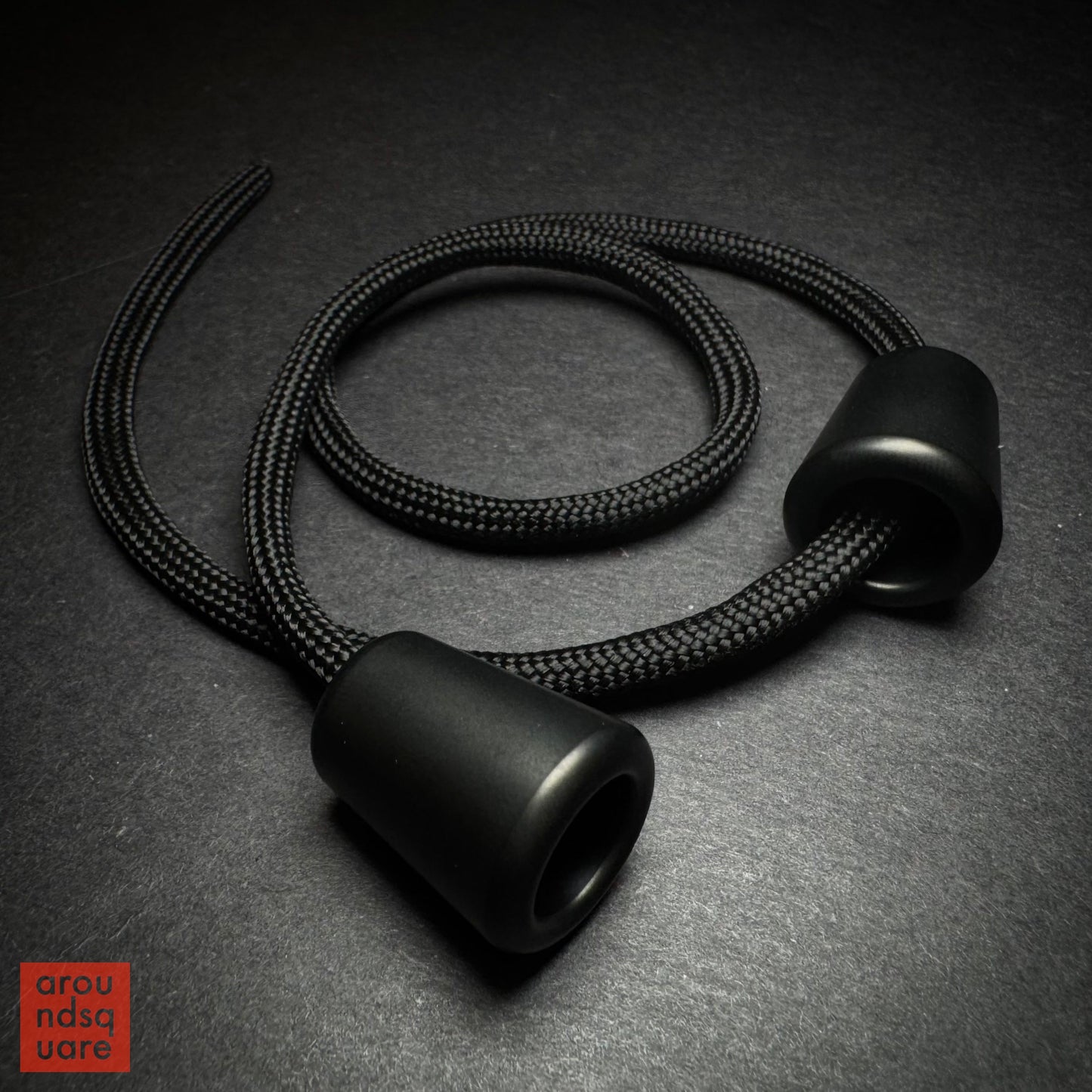 Mangas Begleri - Titanium Editions