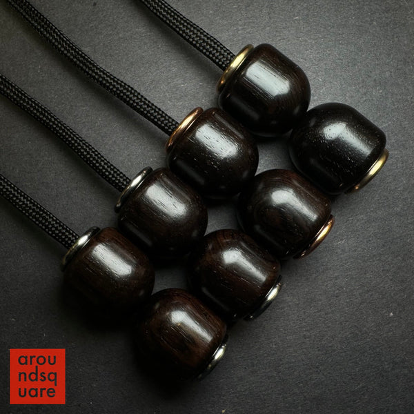 Titan - Hardcore Ebony Begleri