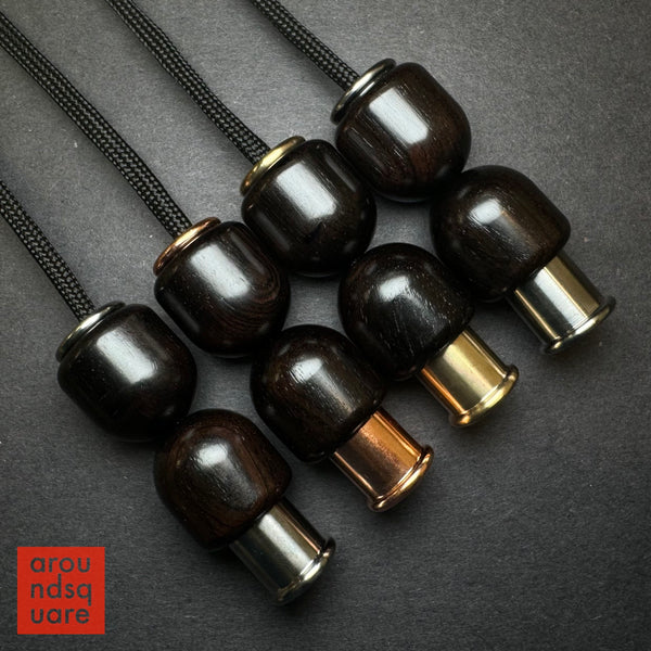 Titan - Hardcore Ebony Begleri