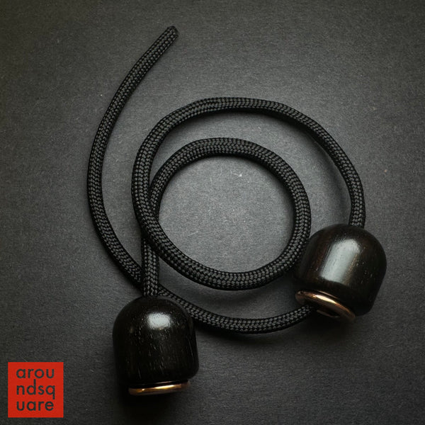 Titan - Hardcore Ebony Begleri