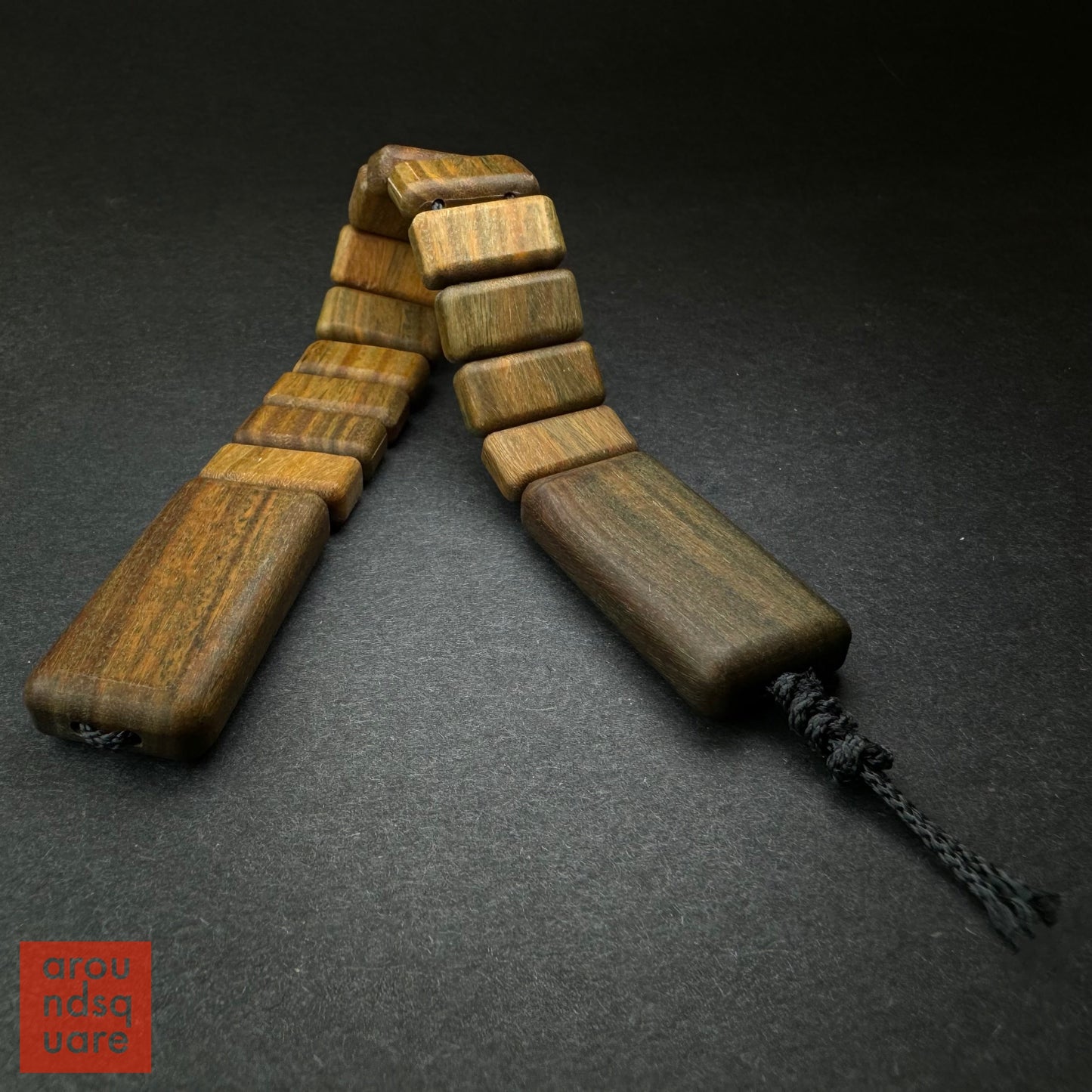 Podushka Chetki - Wood & Animal Horn Editions