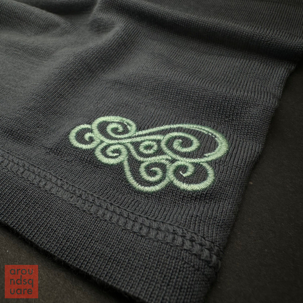 Merino Neck Gaiter aroundsquare