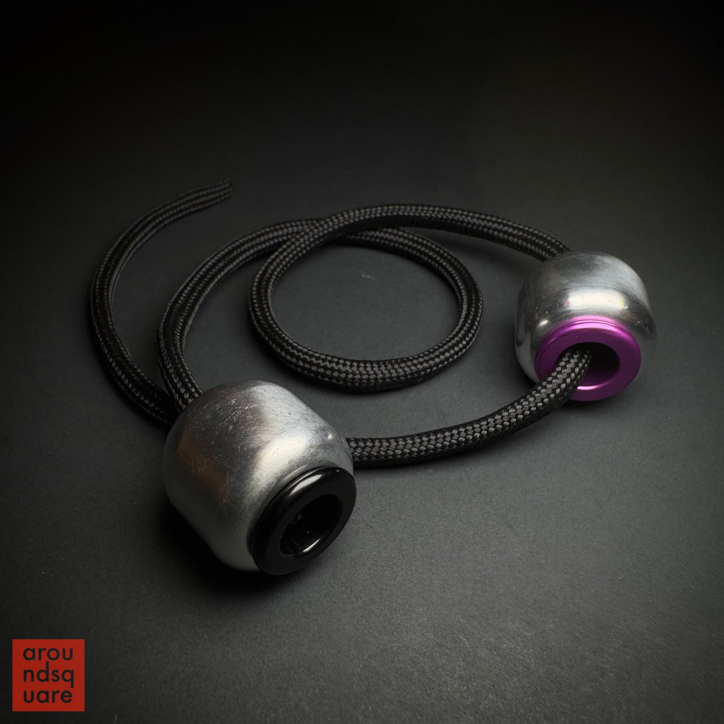 Titans Hardcore Begleri - Mixed Media Editions